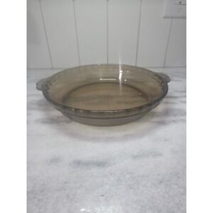 Pyrex‎ Flavor Saver Amber Pie Plate, Brown Pie Dish, Vintage Glass, 9" D Fluted
